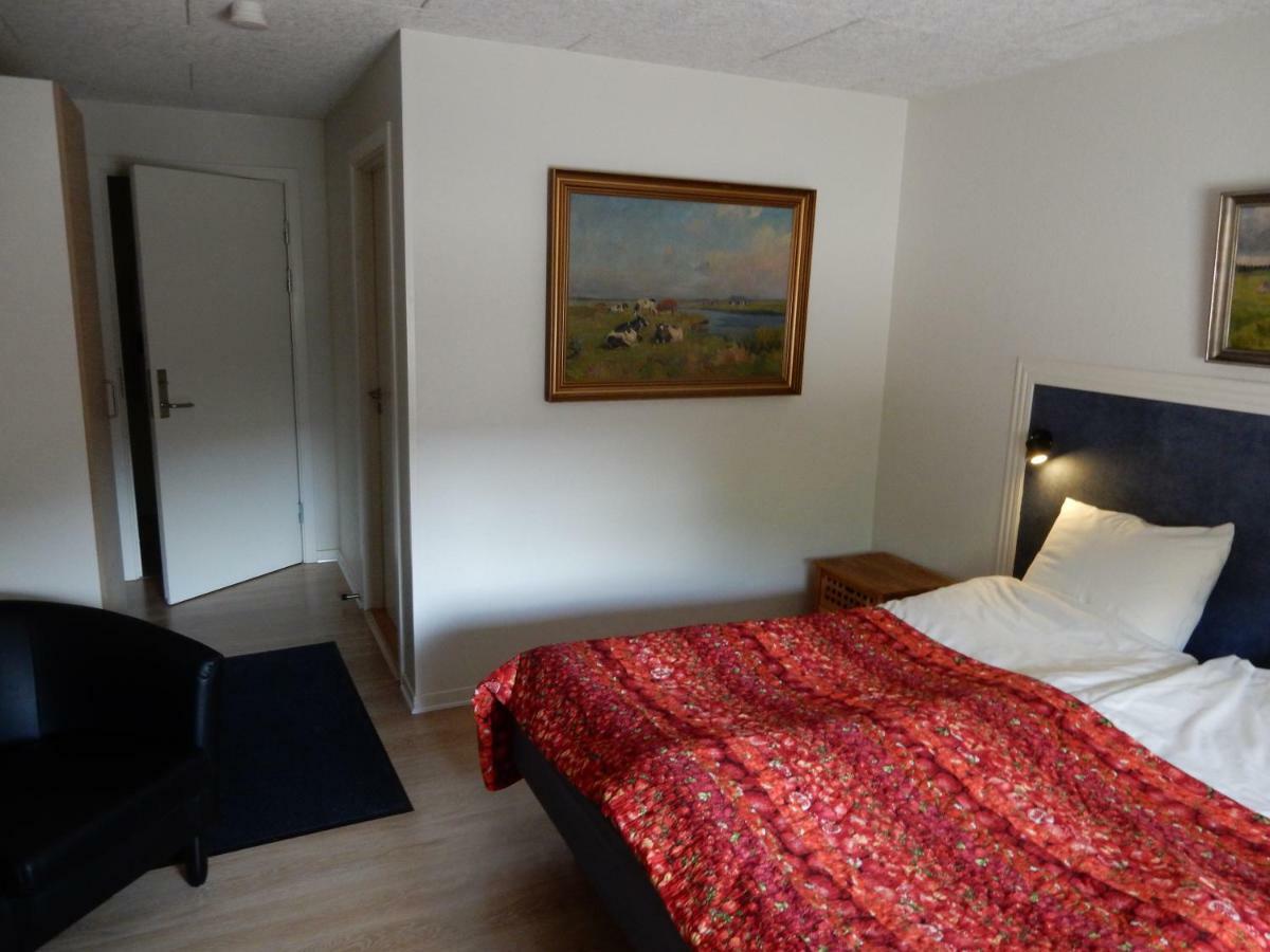 Den Gamle Kostald Bed & Breakfast Holsted ภายนอก รูปภาพ